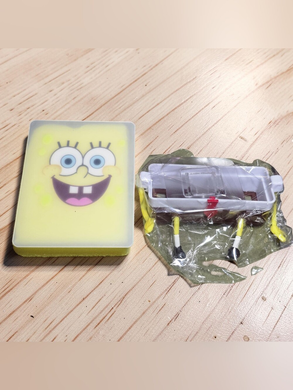SpongeBob SquarePants Themed Kitchen Sink Sponge Holder - NEW Includes Sponge